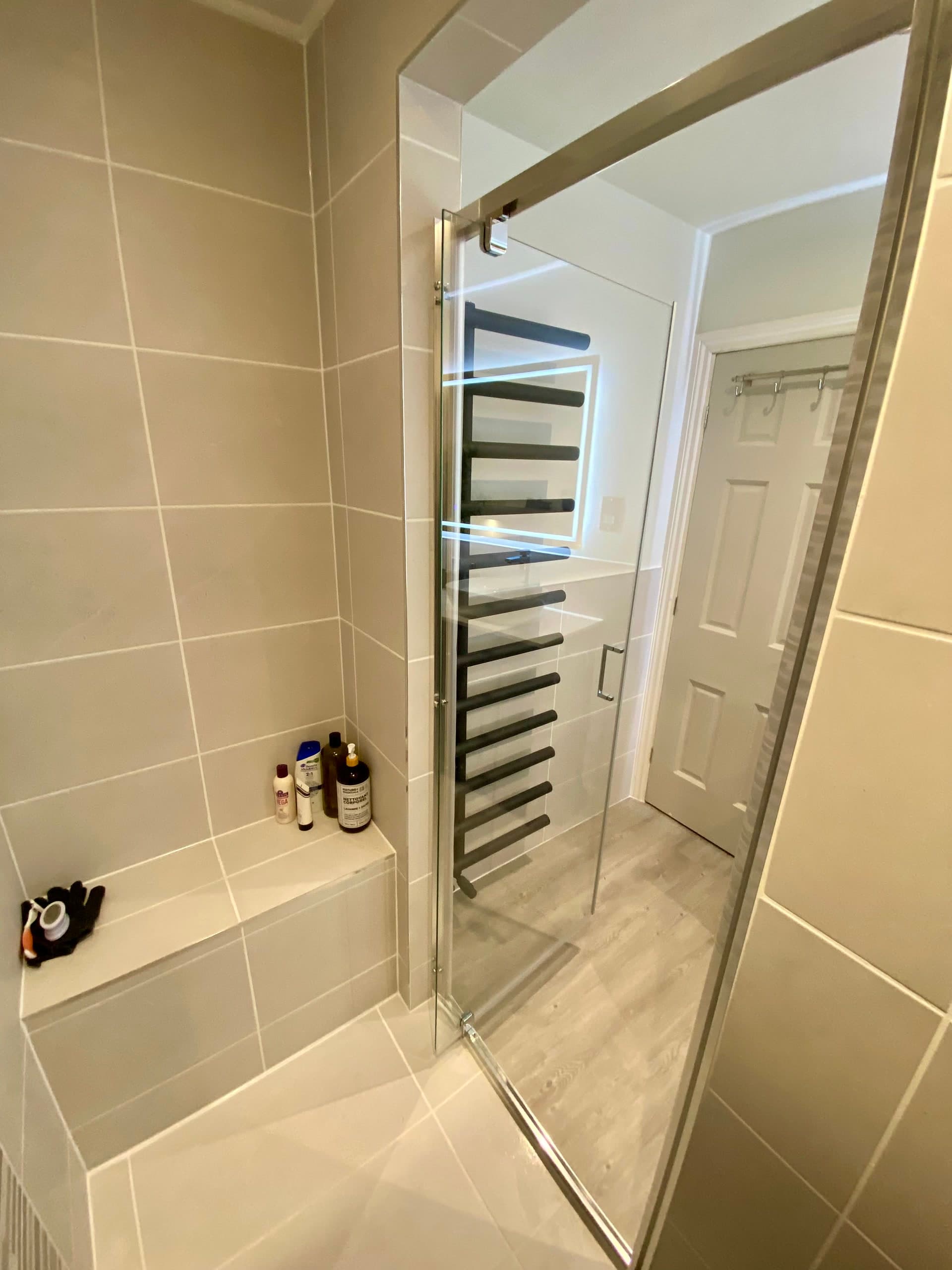 Mr & Mrs Taylor - En-suite detail 4