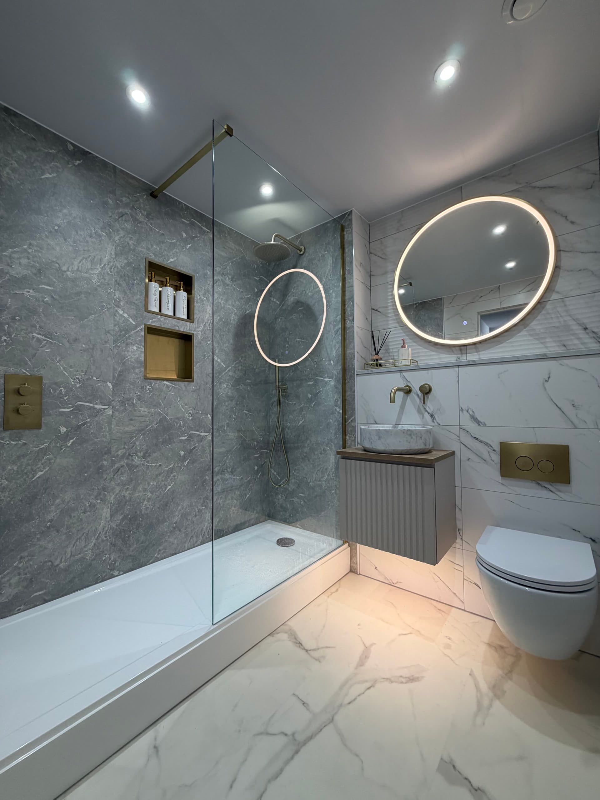Mr & Mrs Jepson, Main Bathroom