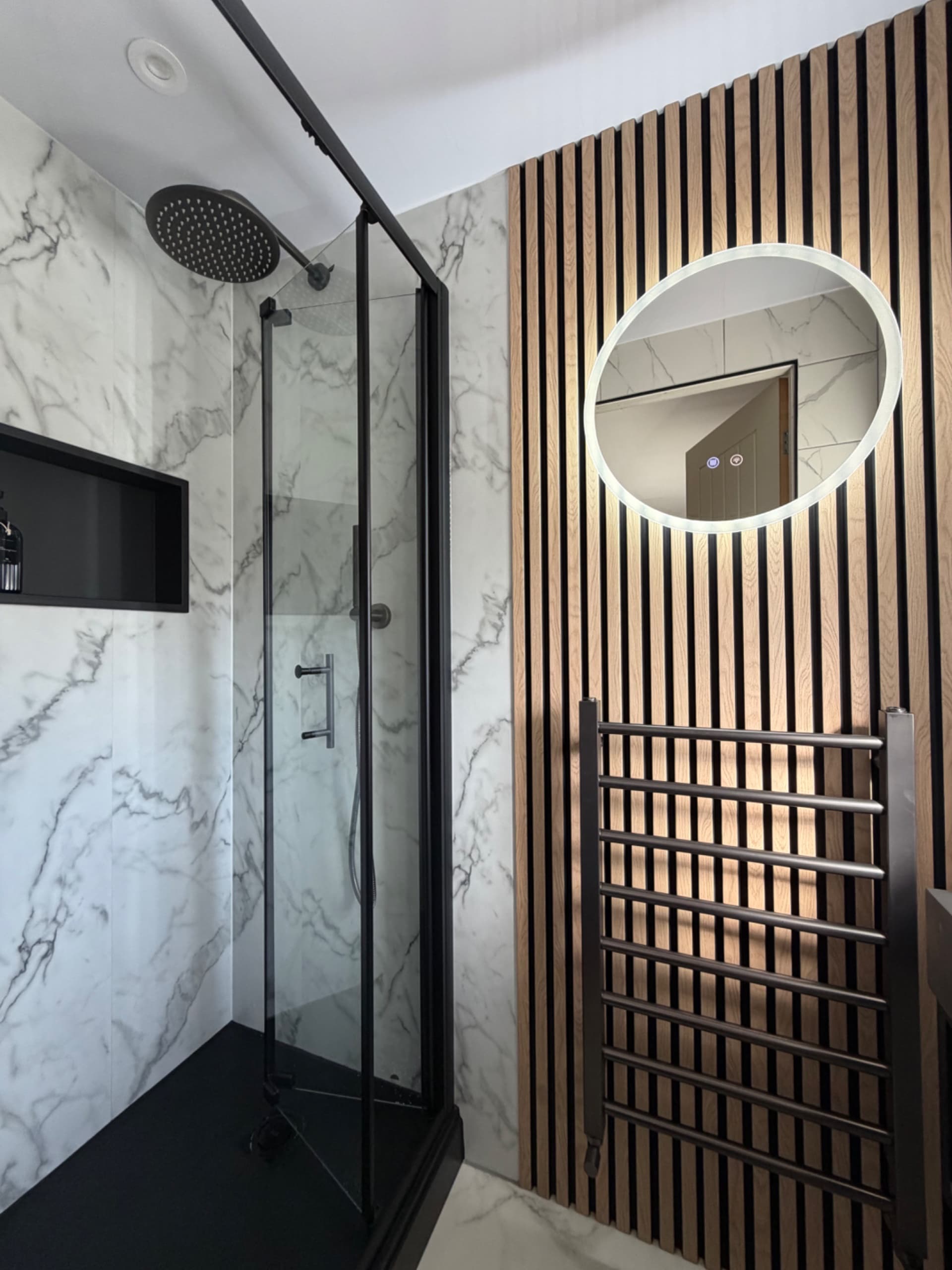Mr & Mrs Jepson En-Suite detail 4