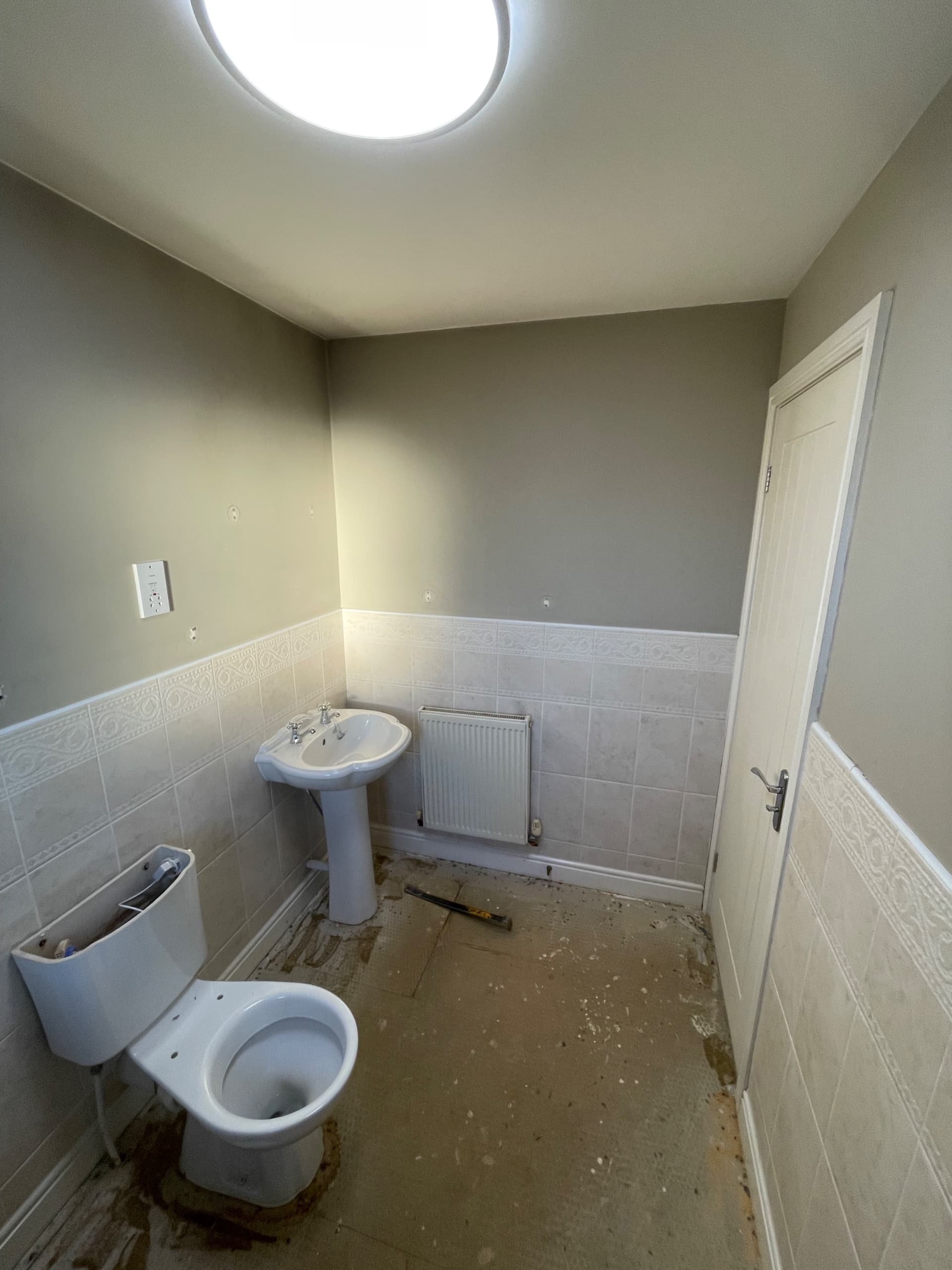 Mr & Mrs Parrington Main Bathroom detail 2