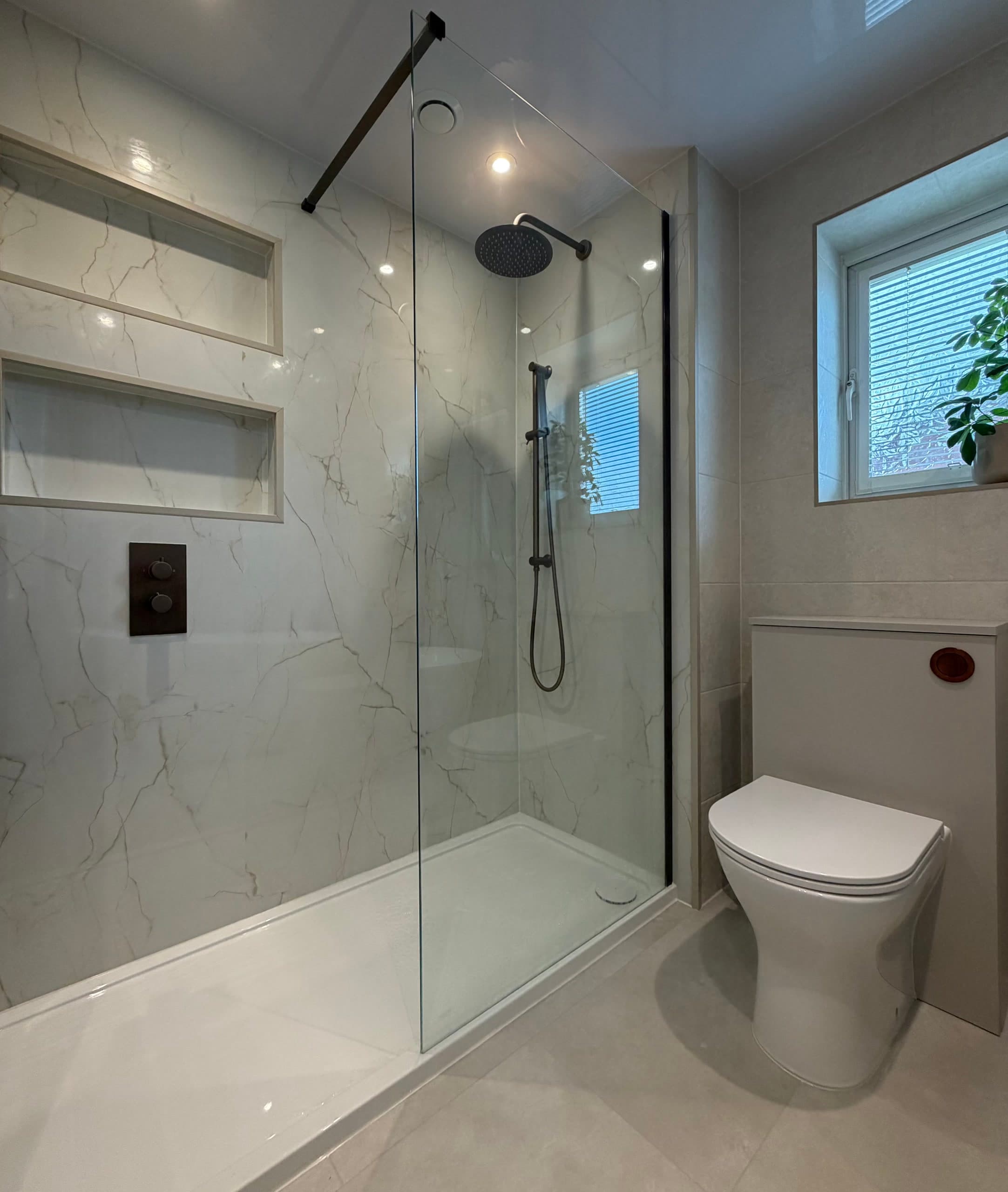 Mr & Mrs Lewis Main Bathroom detail 3
